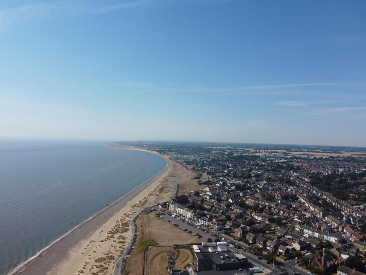 Lodge Stunning 6 Berth With Full Sea Views In Suffolk Ref 68007cr *