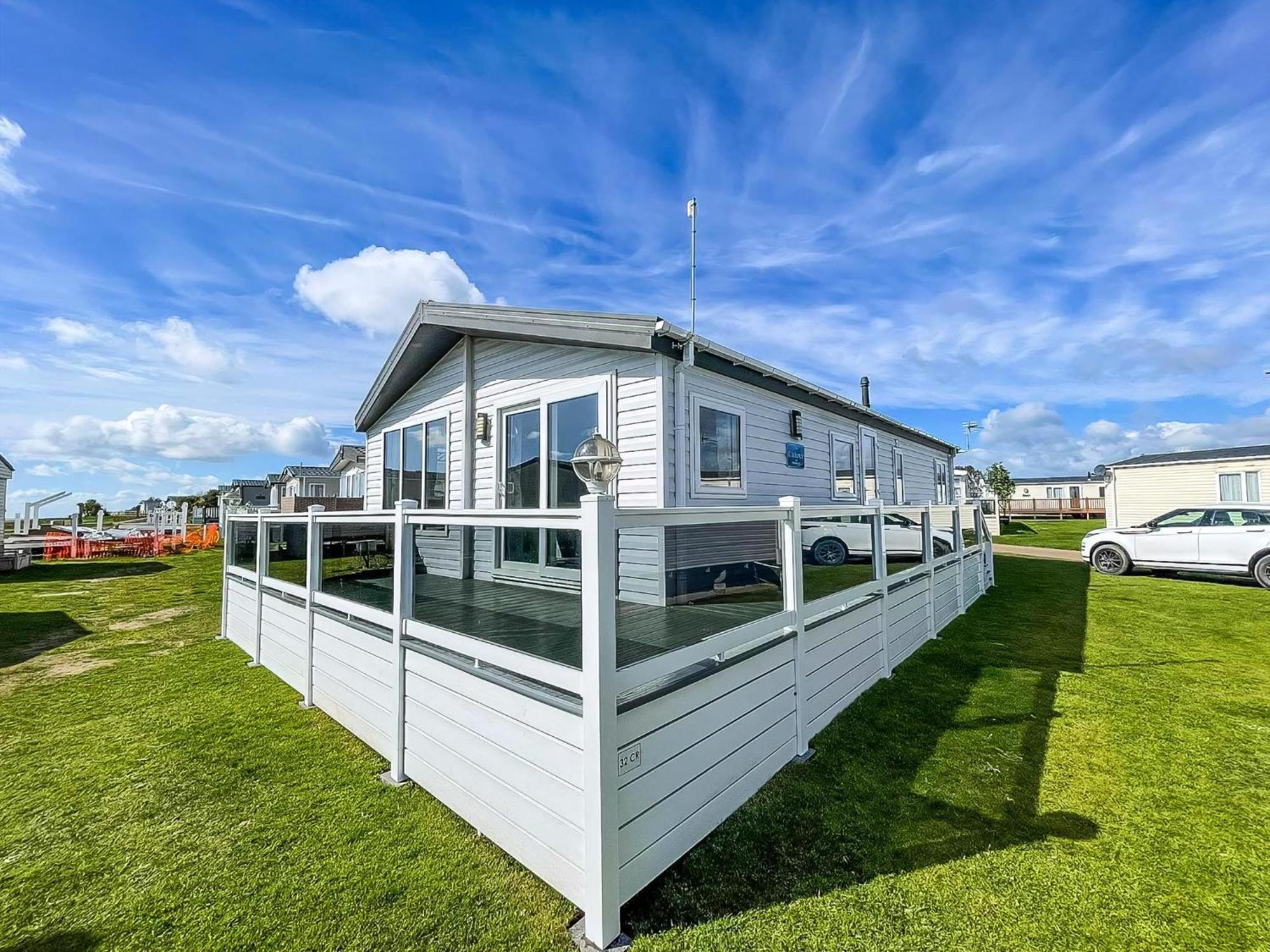 Stunning 6 Berth With Full Sea Views In Suffolk Ref 68007cr Lowestoft