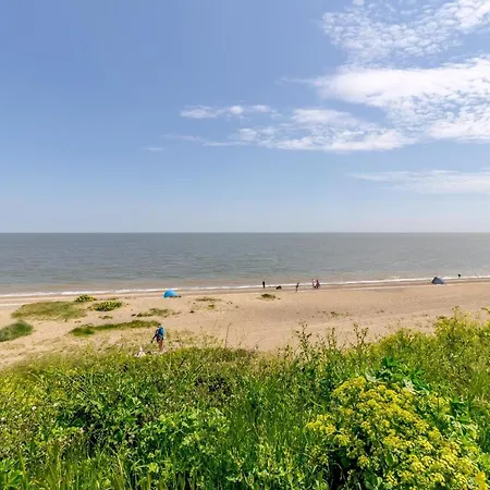 Stunning 6 Berth Lodge With Full Sea Views In Suffolk Ref 68007Cr Lowestoft Exterior photo
